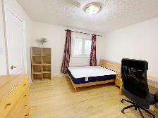 Near Finch Subway: Female Only Room for Rent - $890 - Photo 5