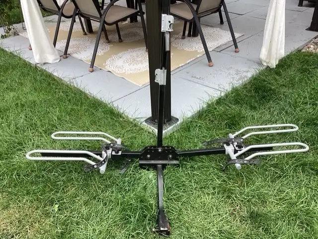 Support pour deux vélos