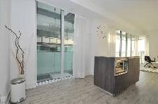 LUXURY YORKVILLE LIVING AT EXHIBIT RESIDENCES! - Photo 3