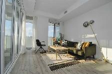 LUXURY YORKVILLE LIVING AT EXHIBIT RESIDENCES! - Photo 13