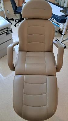 Galaxium Medical/Spa Bed for Sale - Photo 2