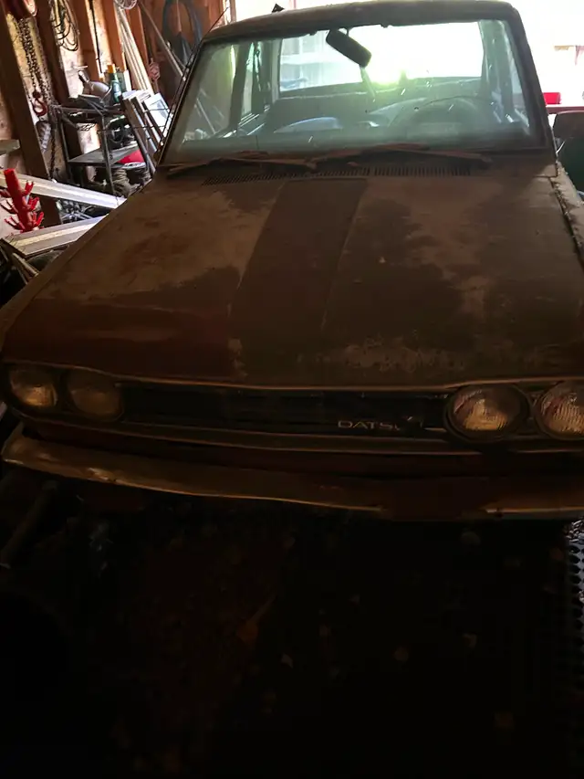 72 Datsun 510 2 door