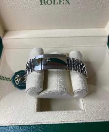 Rolex Datejust 41 Silver Dial – Jubilee Bracelet - Photo 4