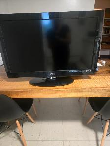 32' Vizio Television - Photo 2