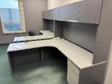 Desks/ 60x60 corner workstations with hutch $750.00 excel conit - Photo 2