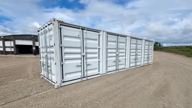 26HO-Sea Cans, Attachments & Livestock Supply Sale, Kamloops, BC