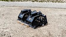 26HO-Sea Cans, Attachments & Livestock Supply Sale, Kamloops, BC - Photo 5
