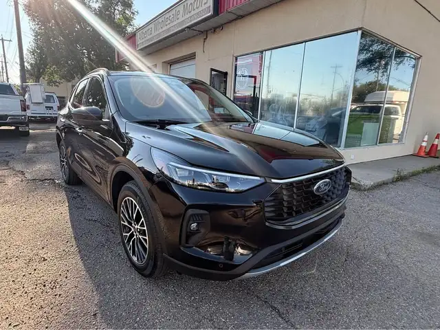 2023 Ford Escape PHEV 1 Owner