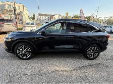 2023 Ford Escape PHEV 1 Owner - Photo 2