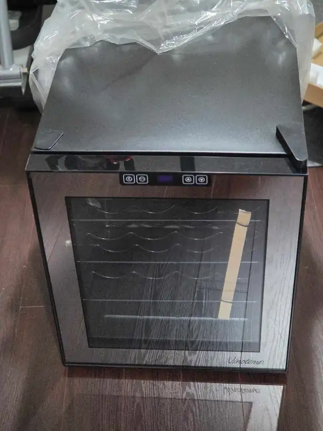 16-Bottle Wine Cooler