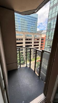 Lease 2 2 Condo - Bay & College PENROSE 750 Bay St. Downtown - Photo 7