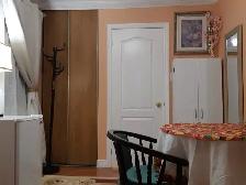 Furnished Room for Rent - Photo 6