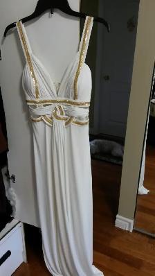 Gowns (Brand New) - Photo 2