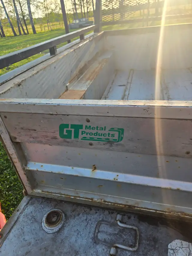 Truck box skid, 2 tidy tanks 300 gallon and 600 gallon, tool box
