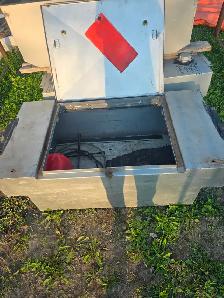 Truck box skid, 2 tidy tanks 300 gallon and 600 gallon, tool box - Photo 3