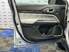 2024 Jeep Compass - Photo 9