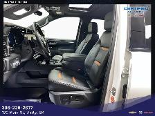 2025 GMC Sierra 1500 AT4 3.0L - Photo 8