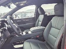 2026 GMC Acadia AT4- Trailering Pkg - Heated Seats and Steering - Photo 21