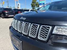 2021 Jeep Grand Cherokee Summit Summit! Loaded! Well Maintained! - Photo 4
