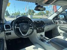 2021 Jeep Grand Cherokee Summit Summit! Loaded! Well Maintained! - Photo 14