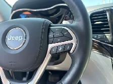 2021 Jeep Grand Cherokee Summit Summit! Loaded! Well Maintained! - Photo 29