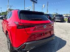 2025 Lexus UX 300h FSport Design, HTD/Cooled Seats - Photo 10