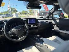 2025 Lexus UX 300h FSport Design, HTD/Cooled Seats - Photo 15