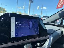 2025 Lexus UX 300h FSport Design, HTD/Cooled Seats - Photo 20