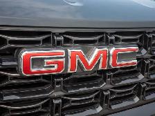 2025 GMC Canyon Elevation- Rear All-Terrain Tires | Steering - Photo 16
