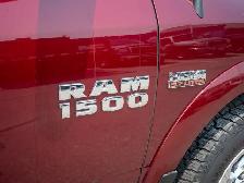 2017 Ram 1500 Laramie - Multi-Zone A/C | Power Seats - Photo 15