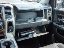 2017 Ram 1500 Laramie - Multi-Zone A/C | Power Seats - Photo 50