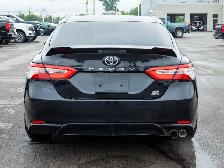 2020 Toyota Camry SE - Steering Wheel Audio Controls - Photo 7