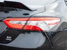 2020 Toyota Camry SE - Steering Wheel Audio Controls - Photo 15