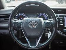 2020 Toyota Camry SE - Steering Wheel Audio Controls - Photo 24