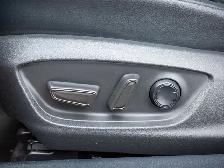 2020 Toyota Camry SE - Steering Wheel Audio Controls - Photo 32