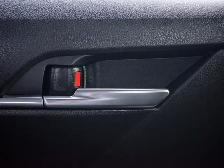 2020 Toyota Camry SE - Steering Wheel Audio Controls - Photo 64