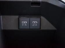 2020 Toyota Camry SE - Steering Wheel Audio Controls - Photo 69