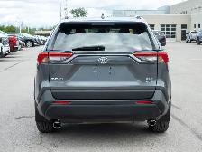 2021 Toyota RAV4 XLE - Photo 7