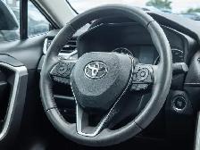 2021 Toyota RAV4 XLE - Photo 17