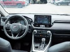 2021 Toyota RAV4 XLE - Photo 39