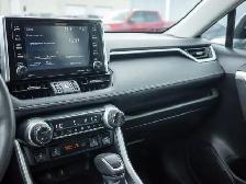 2021 Toyota RAV4 XLE - Photo 45
