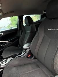2015 Hyundai Veloster RE:FLEX 3dr Hatchback w/Red Interior (1.6L - Photo 18