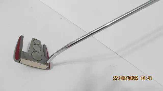 GOLF: Putters / Fers droits (Droitier   Gaucher)