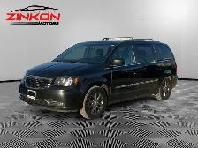 2015 Chrysler Town & Country S | CLEAN CARFAX | NAVI | BACK-UP C