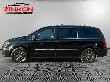 2015 Chrysler Town & Country S | CLEAN CARFAX | NAVI | BACK-UP C - Photo 2