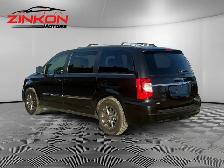 2015 Chrysler Town & Country S | CLEAN CARFAX | NAVI | BACK-UP C - Photo 3