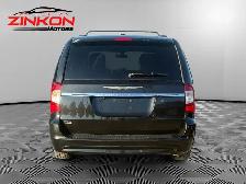 2015 Chrysler Town & Country S | CLEAN CARFAX | NAVI | BACK-UP C - Photo 4