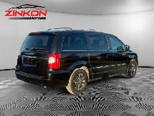 2015 Chrysler Town & Country S | CLEAN CARFAX | NAVI | BACK-UP C - Photo 5