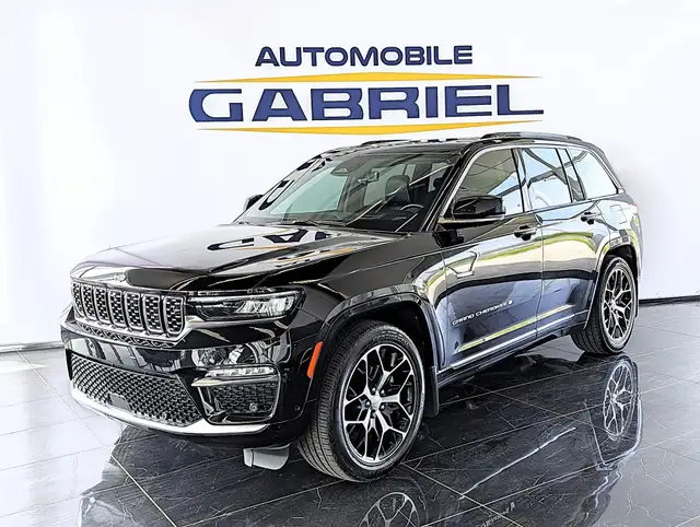 2025 Jeep Grand Cherokee Summit 4WD