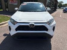 2021 Toyota RAV4 - Photo 2